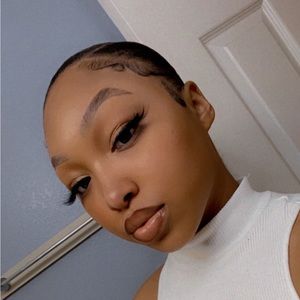 Meet your Posher, Deaja